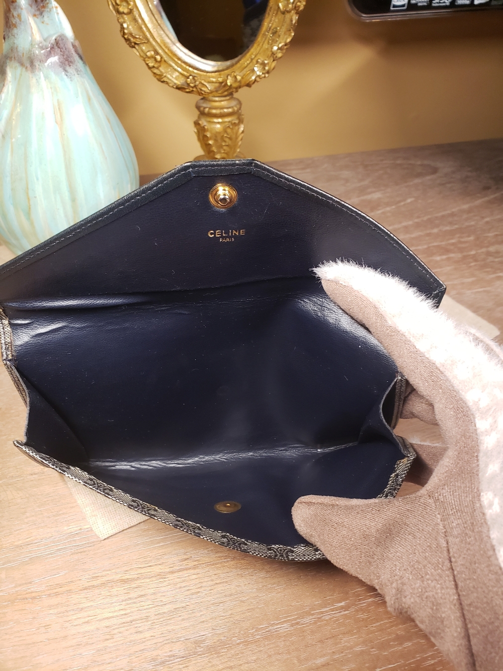 Celine Triomphe Envelope Logo Cluch Wallet w/ Unbranded Chain Crossbody Included - Picture 6 of 9